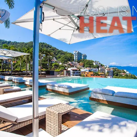 Best Pool & 2 Workspaces In Soho Pv